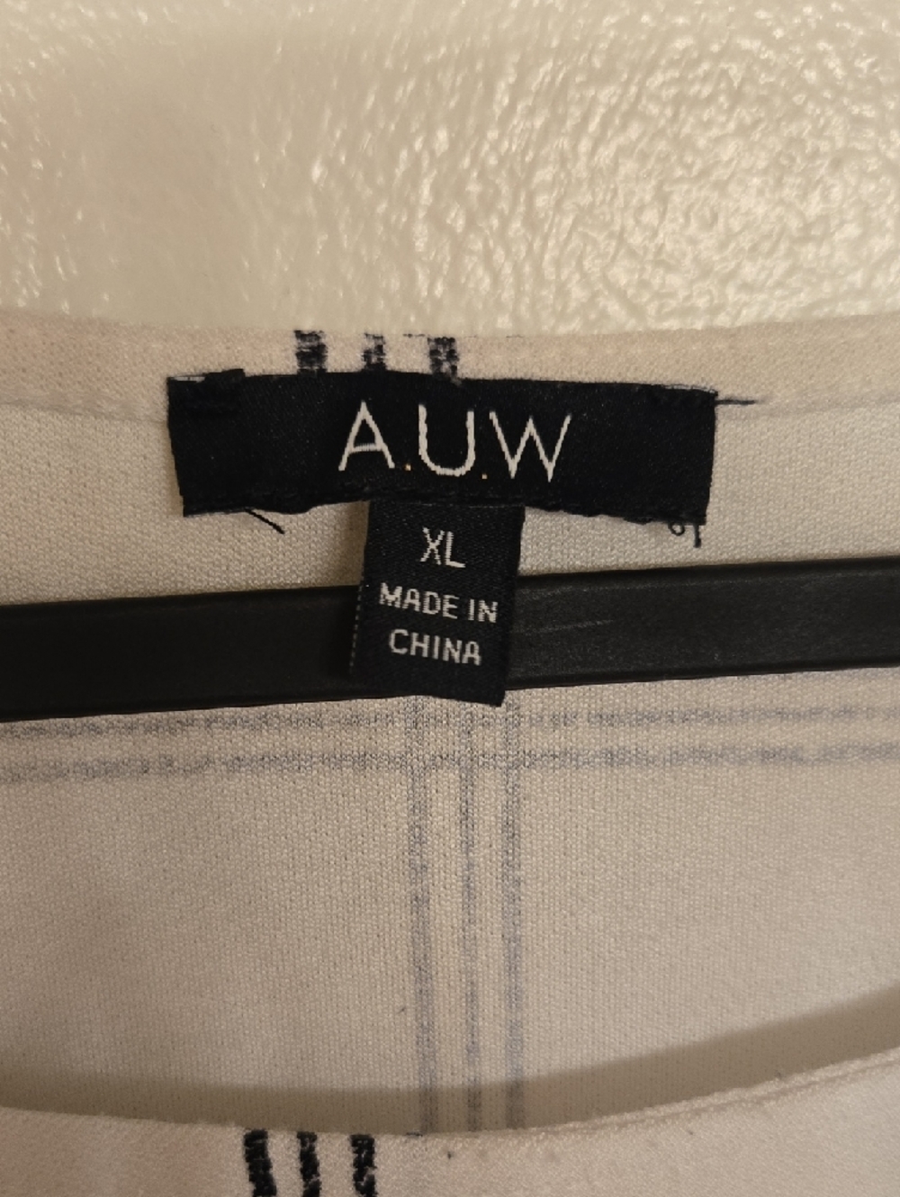 AUW White and Black Windowpane Knot-Front Long Sleeve Top - Picture 2 of 5